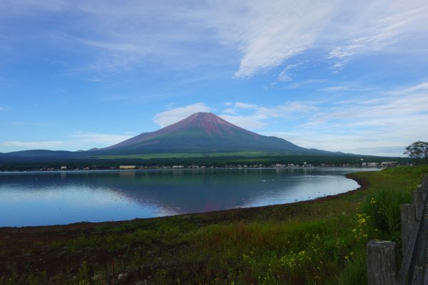 湖畔の記念撮影