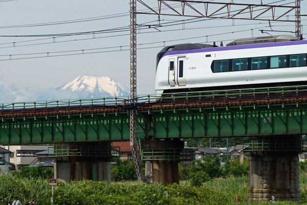 「あずさ」と富士山