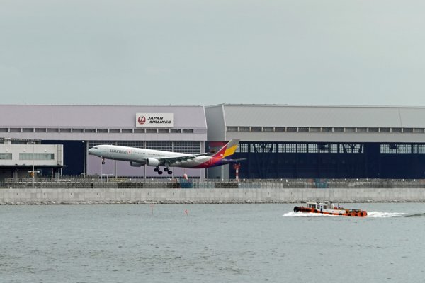 羽田空港(2)：着陸機