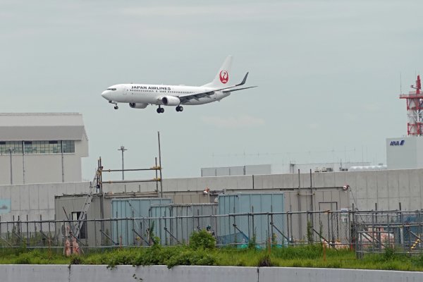羽田空港(13)：着陸機