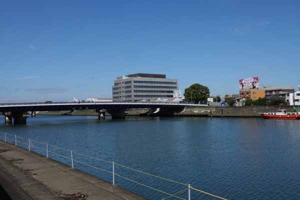 道：鶴見橋