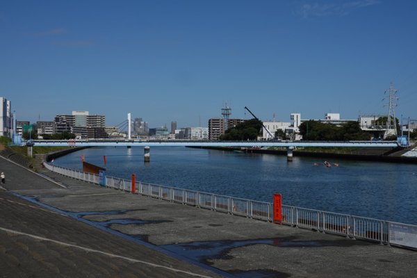 道：鶴見川橋