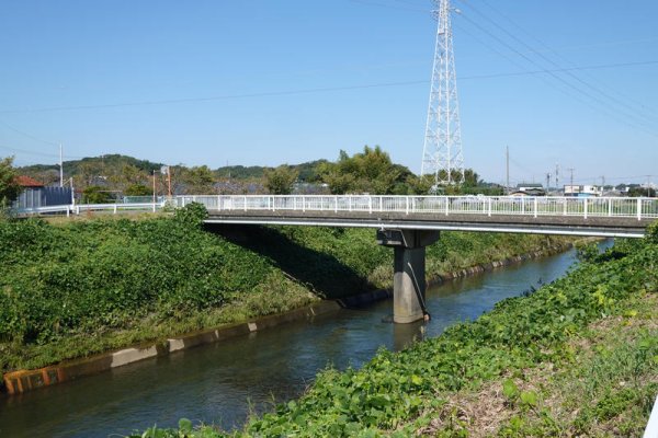 道：鴨志田橋
