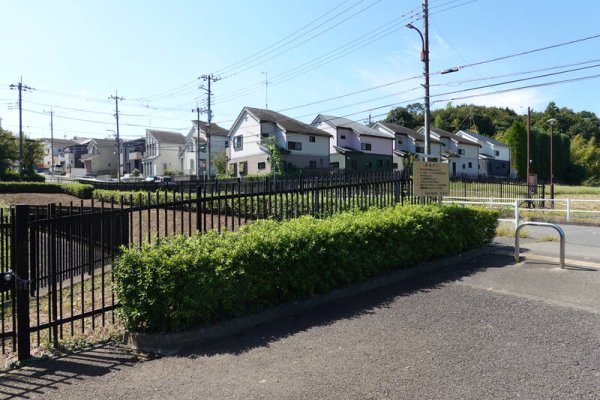 上小山田みつやせせらぎ公園