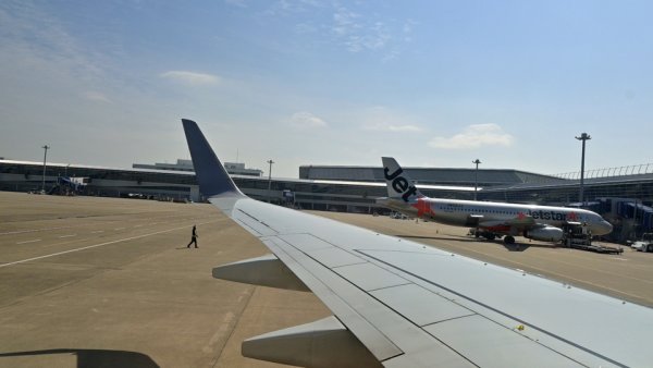 JAL201便：セントレアのスポットに