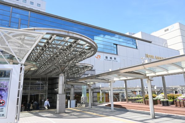 豊橋駅：東口