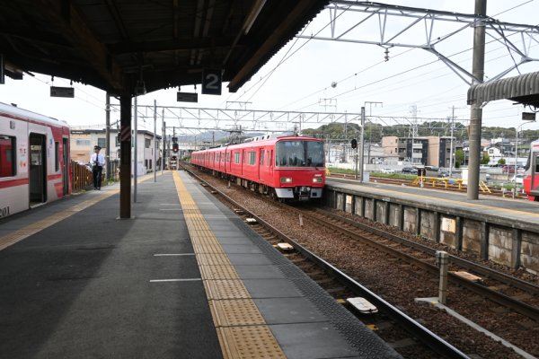 名鉄：国府駅