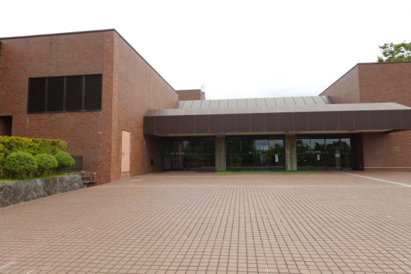 秋田県立博物館(1)