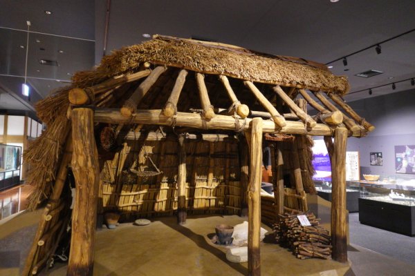 秋田県立博物館(2)