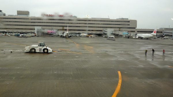 ＪＡＬ305便：プッシュバック後