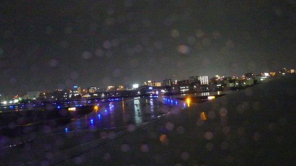 JAL330便：離陸