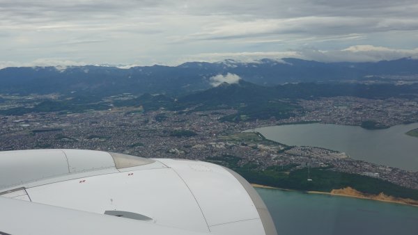 JAL303便：福岡空港への進入