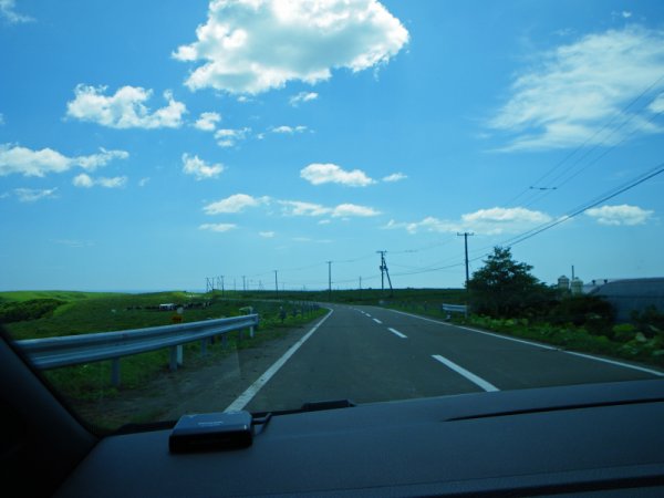 道道142号線：海に向かって