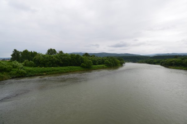 天塩川