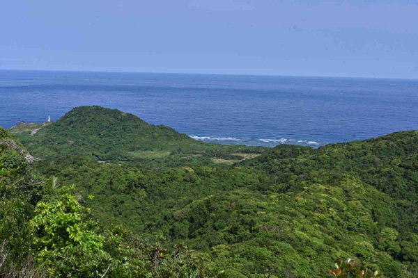 屋良部岳登山：山頂から