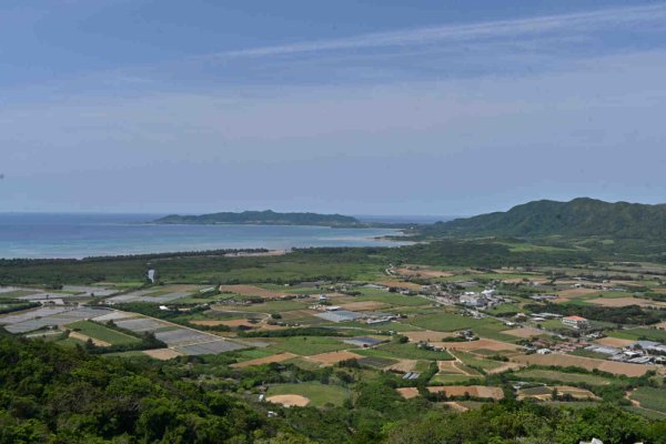 バンナ岳公園(6)：渡り鳥観察所