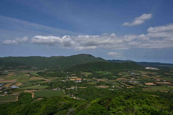 バンナ岳公園(8)：南の島の展望台