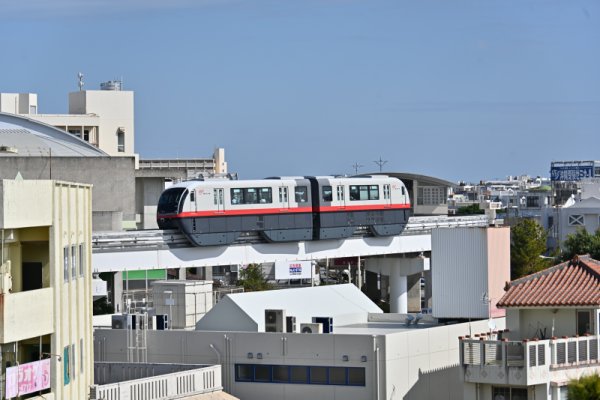 首里城：ゆいレール