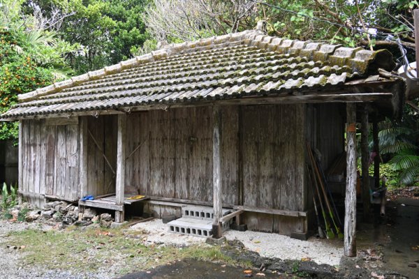 久高島：大里家の古い家