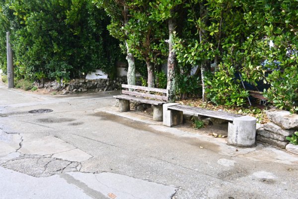 久高島：ベンチ