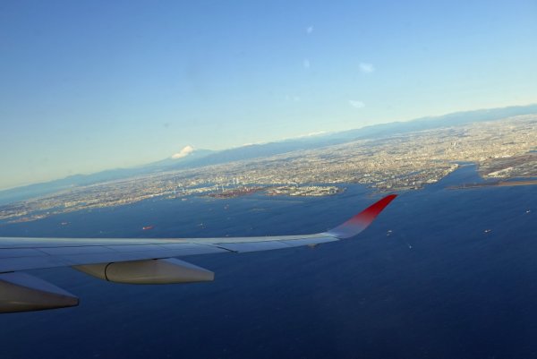 JAL903便：離陸して旋回