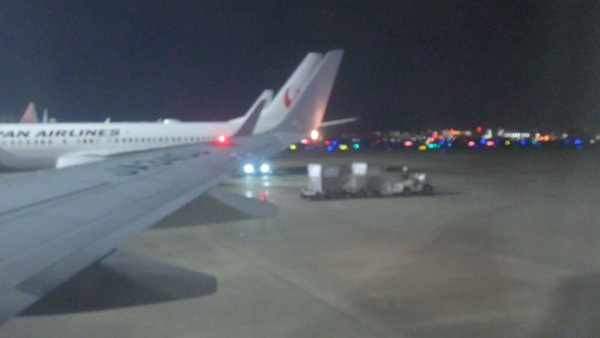 JAL638便：羽田空港スポットに到着