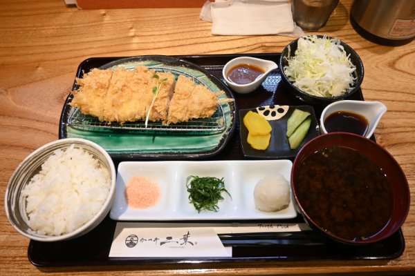 昼食：おろしロースかつ膳