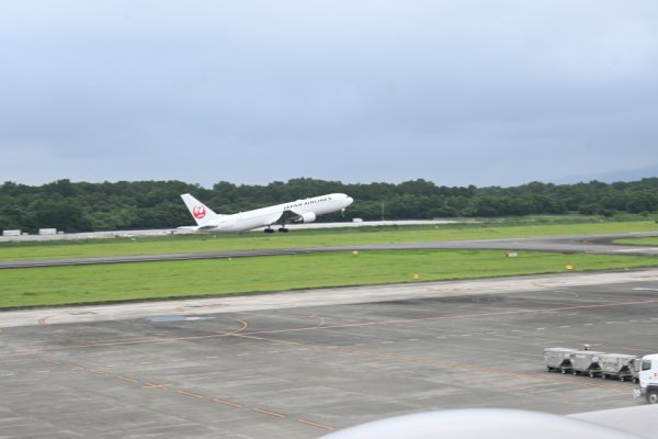 熊本空港：JALの離陸
