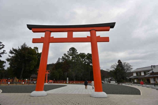 上賀茂神社：大鳥居