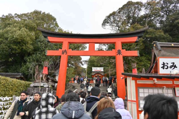 伏見稲荷：千本鳥居へ