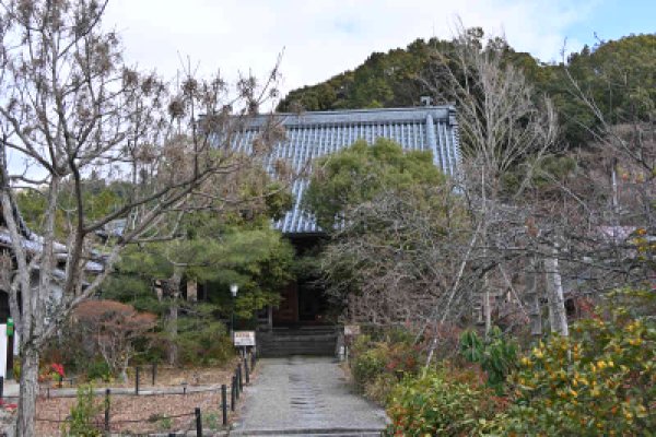 石峰寺：本堂