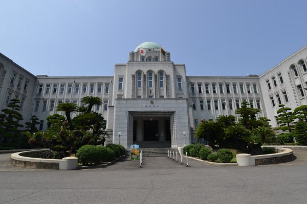 松山県庁