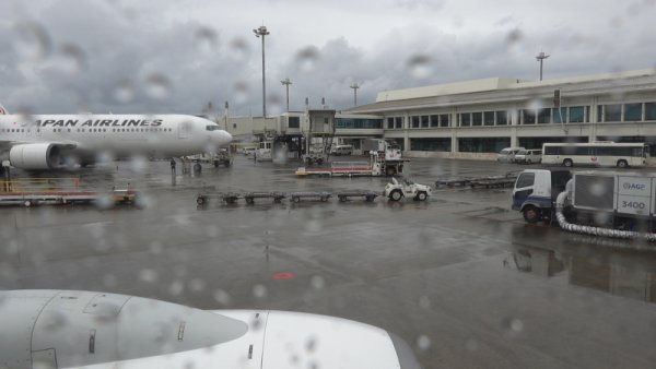 JTA557便の機内から：那覇空港