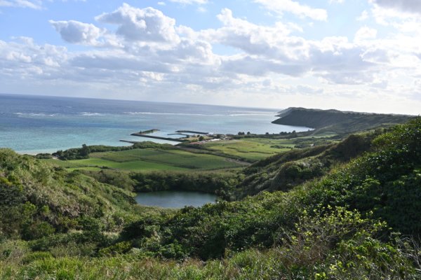 東平安名崎方面