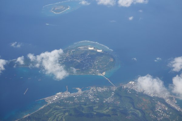 瀬底島