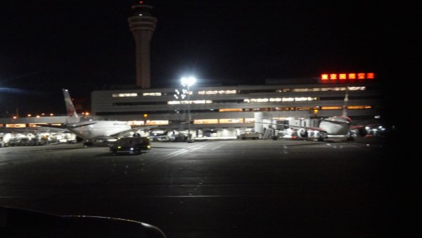 ＪＡＬ920便の機内から：第一ターミナル