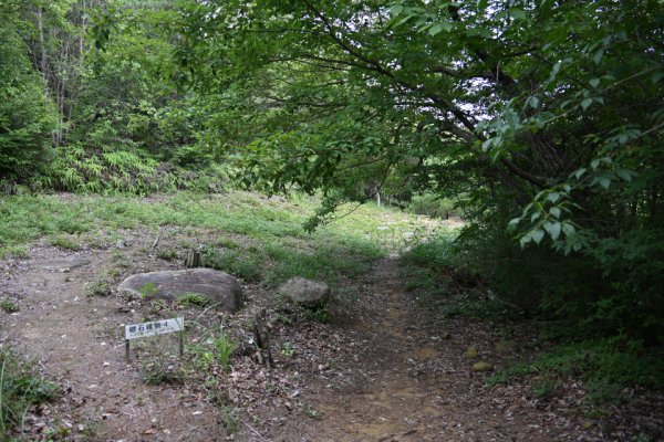 鬼ノ城散策(38)：建物跡
