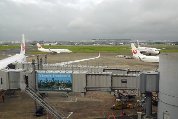 羽田空港：JALラウンジ