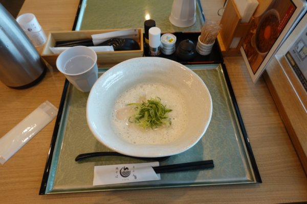１日目の昼食：鶏そば