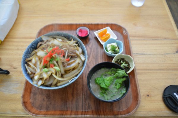 奥集落(3)：昼食