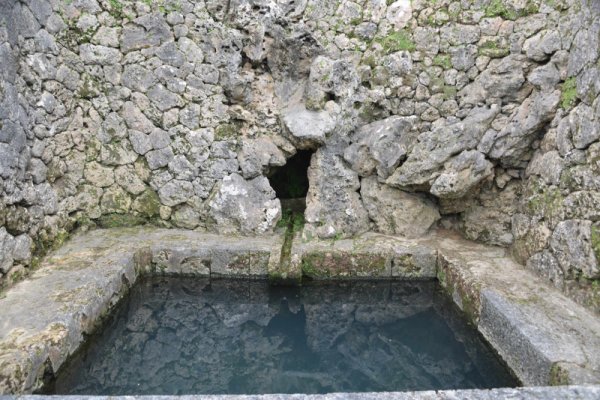 首里城(12)：寒水川樋川