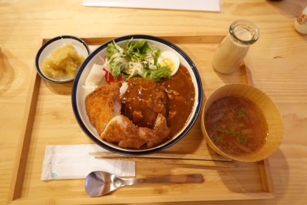 １日目の昼食：日替わり御飯