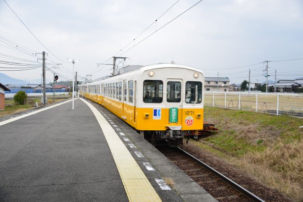 岡田駅(2)：琴電
