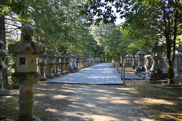 毛利家の墓所