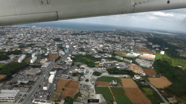 RAC831便の機内から(4)：市街地